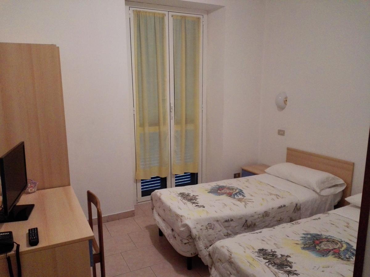 Albergo Ristorante Lavedo لينّو المظهر الخارجي الصورة