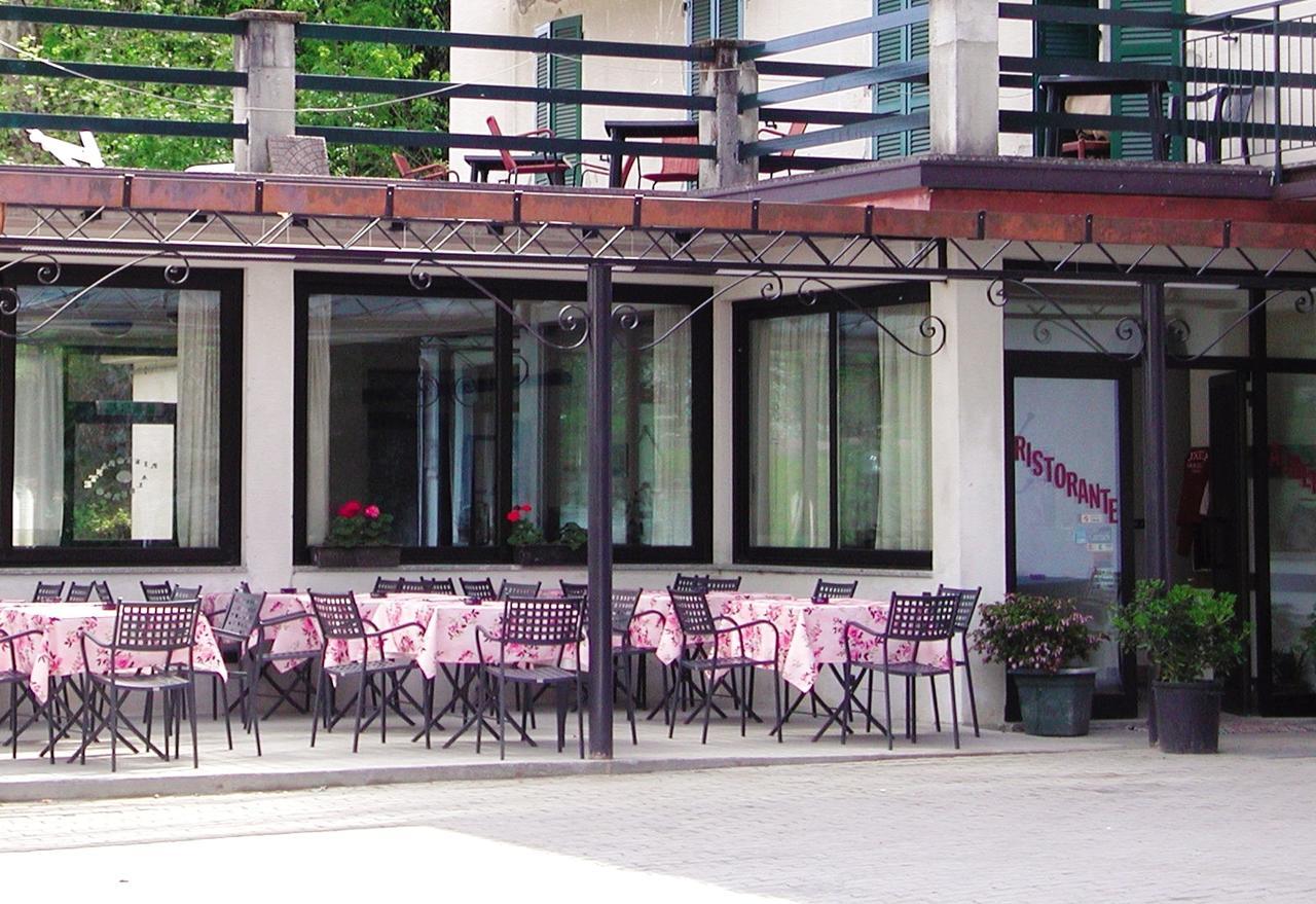 Albergo Ristorante Lavedo لينّو المظهر الخارجي الصورة