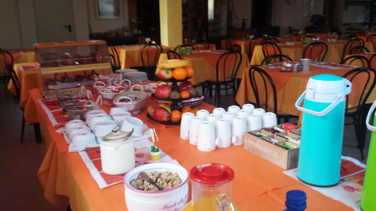 Albergo Ristorante Lavedo لينّو المظهر الخارجي الصورة