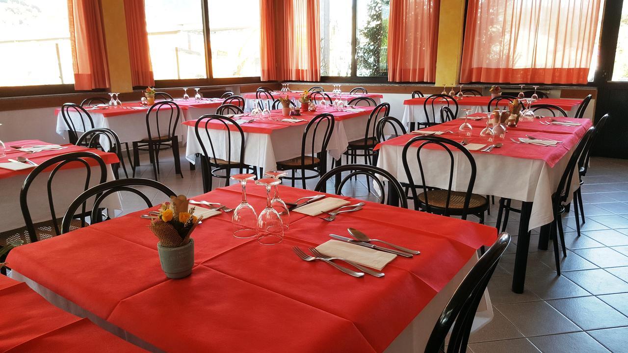 Albergo Ristorante Lavedo لينّو المظهر الخارجي الصورة